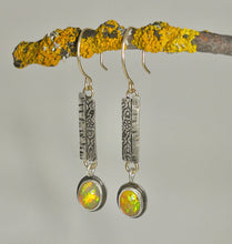 Load image into Gallery viewer, Earrings Ethiopian Opals
