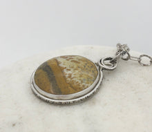 Load image into Gallery viewer, Pendant Landscape Jasper
