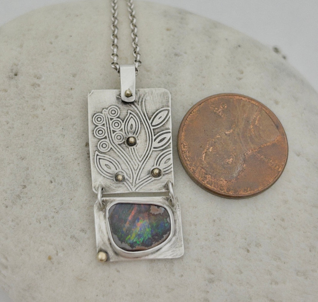 Pendant Boulder Opal