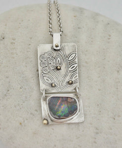 Pendant Boulder Opal