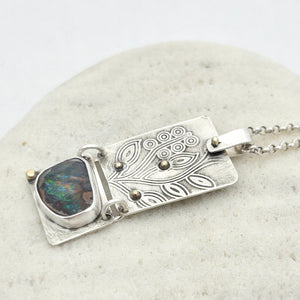Pendant Boulder Opal