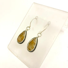 Load image into Gallery viewer, Earrings Rutilated Quartz
