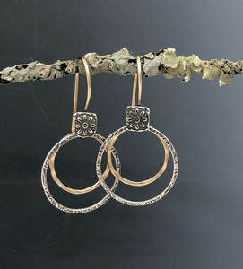 Earrings Daisy with gold and silver rings