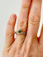 Load image into Gallery viewer, Ring Entwine Greenstone
